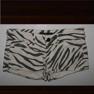GUESS Black and White Zebra Shorts w31 Length 9